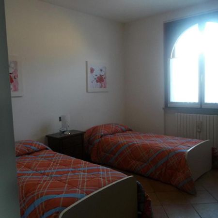 Crespi House Parabiago Quarto foto